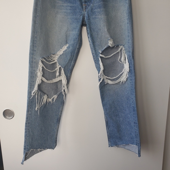 GRLFRND Helena Light Wash Distressed Boyfriend denim jeans - Picture 13 of 13